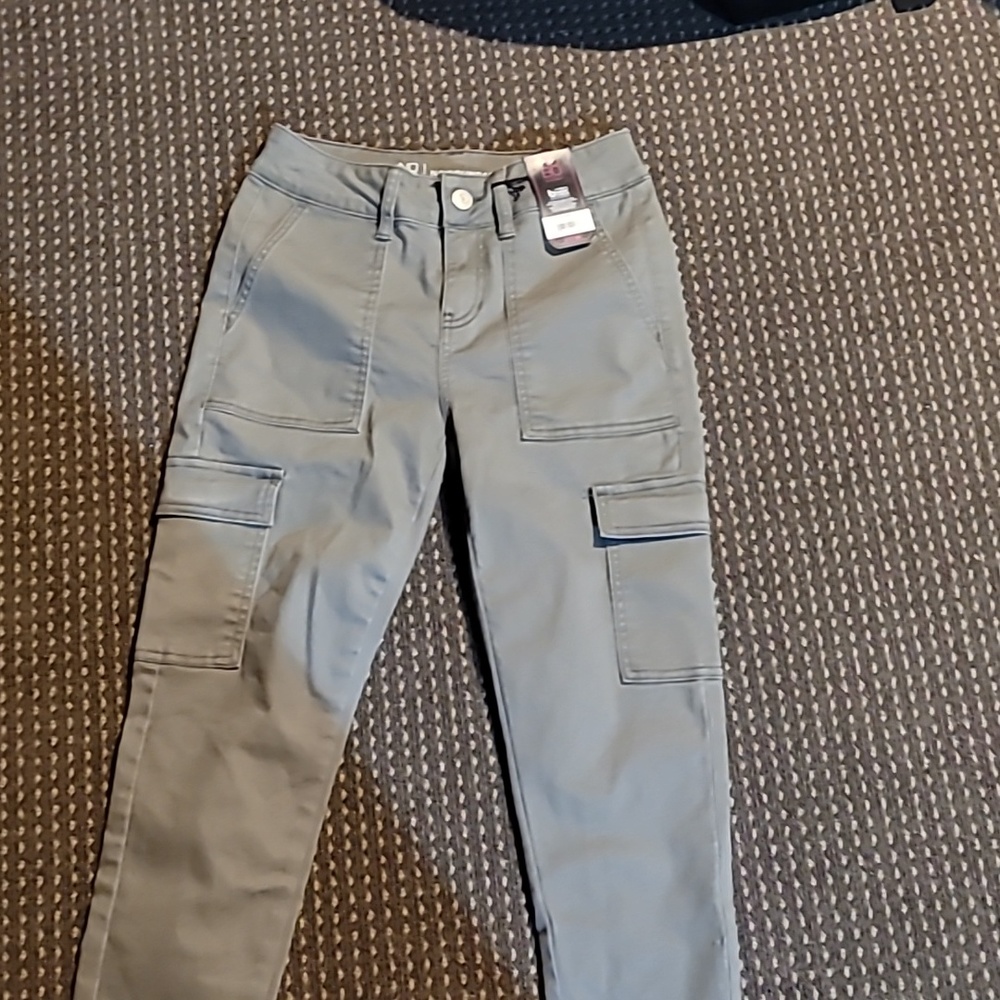 No Boundries pants
